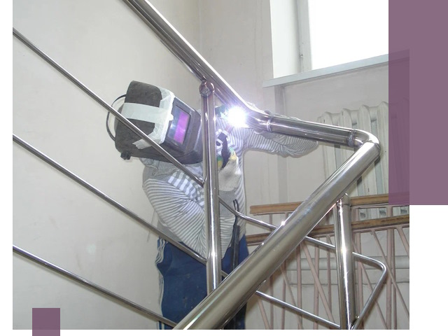 Монтаж перил и ограждений качественно в Щербинке