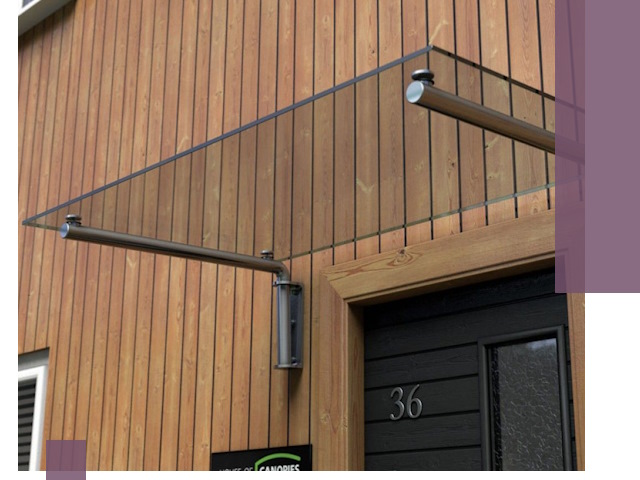 Стеклянные козырьки на входы и фасады в Щербинке