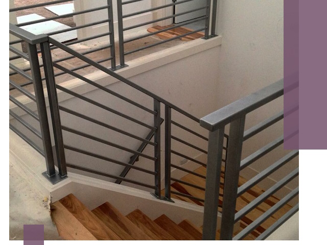 Изготовление поручней из металла и дерева в Щербинке